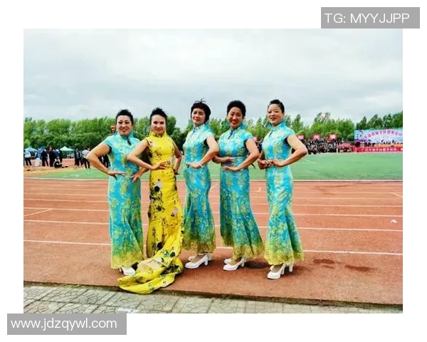 足球明星秀加衣时尚风潮引领运动潮流新趋势