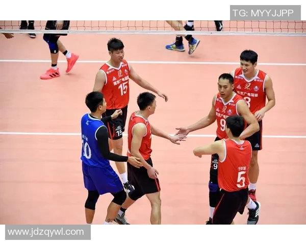 南京排球队在全国锦标赛中以66分稳居积分榜首位