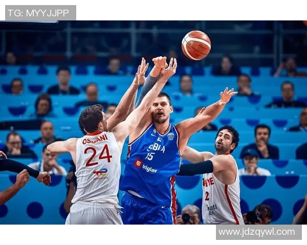 土耳其篮球与足球领域的明星球员及其成就解析